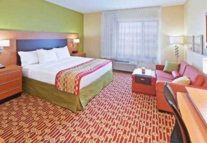 Towneplace Suites By Marriott Tulsa North/Owasso Bagian luar foto
