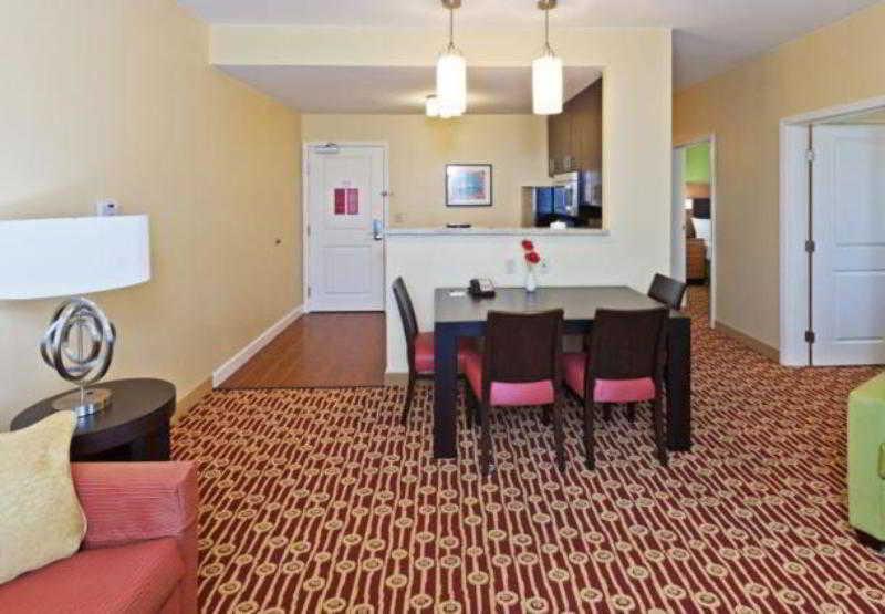 Towneplace Suites By Marriott Tulsa North/Owasso Bagian luar foto