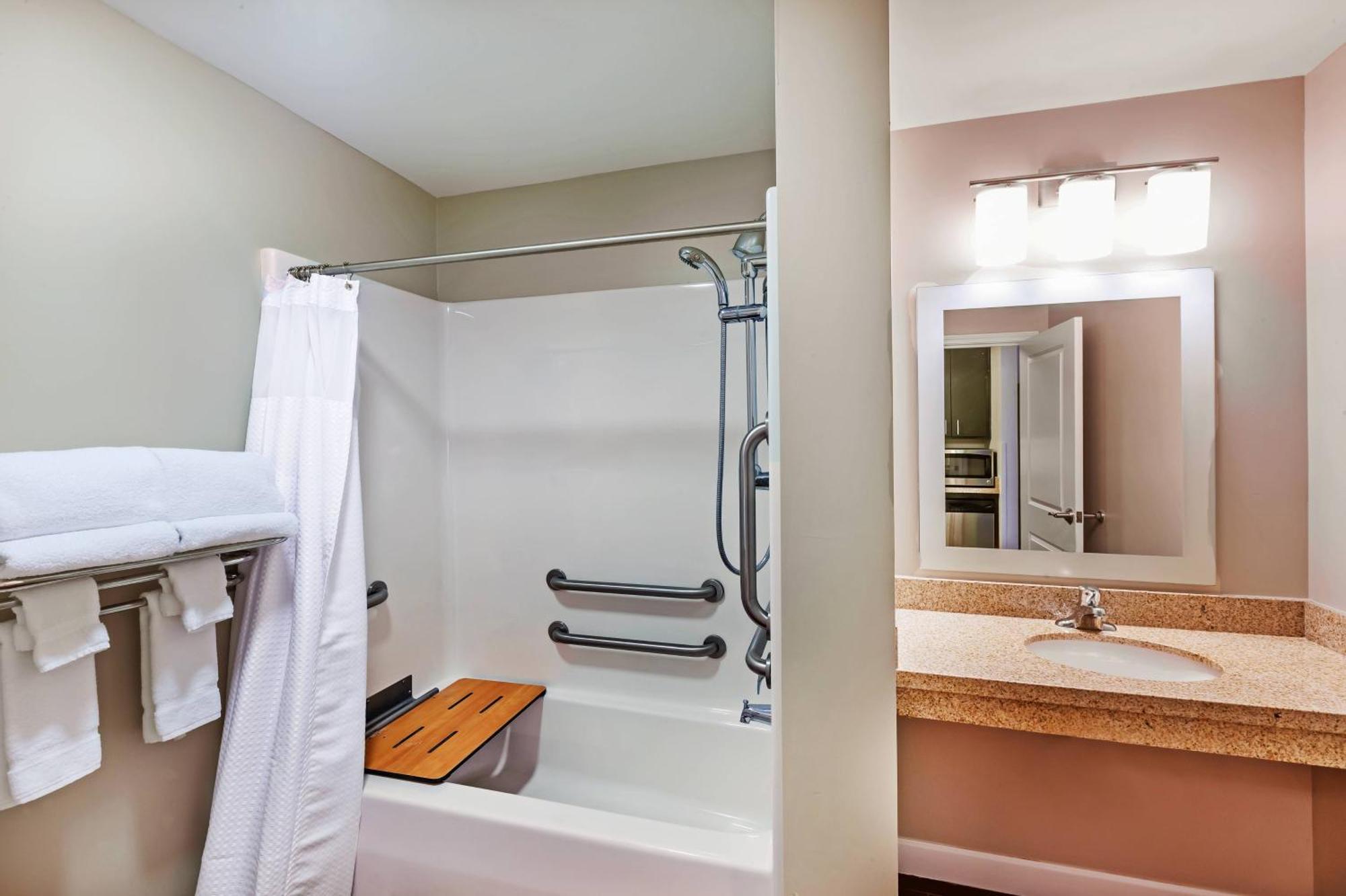 Towneplace Suites By Marriott Tulsa North/Owasso Bagian luar foto