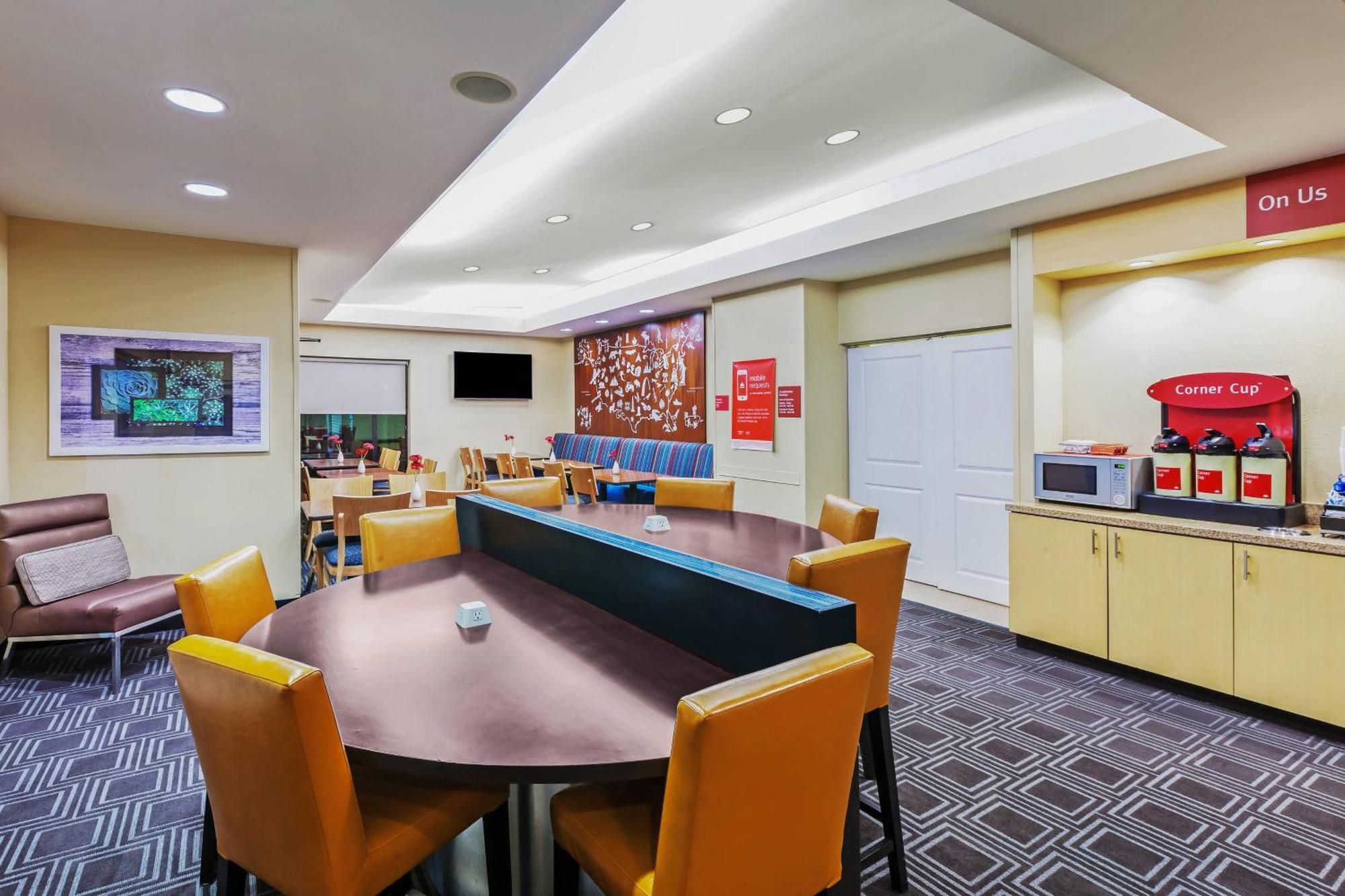 Towneplace Suites By Marriott Tulsa North/Owasso Bagian luar foto