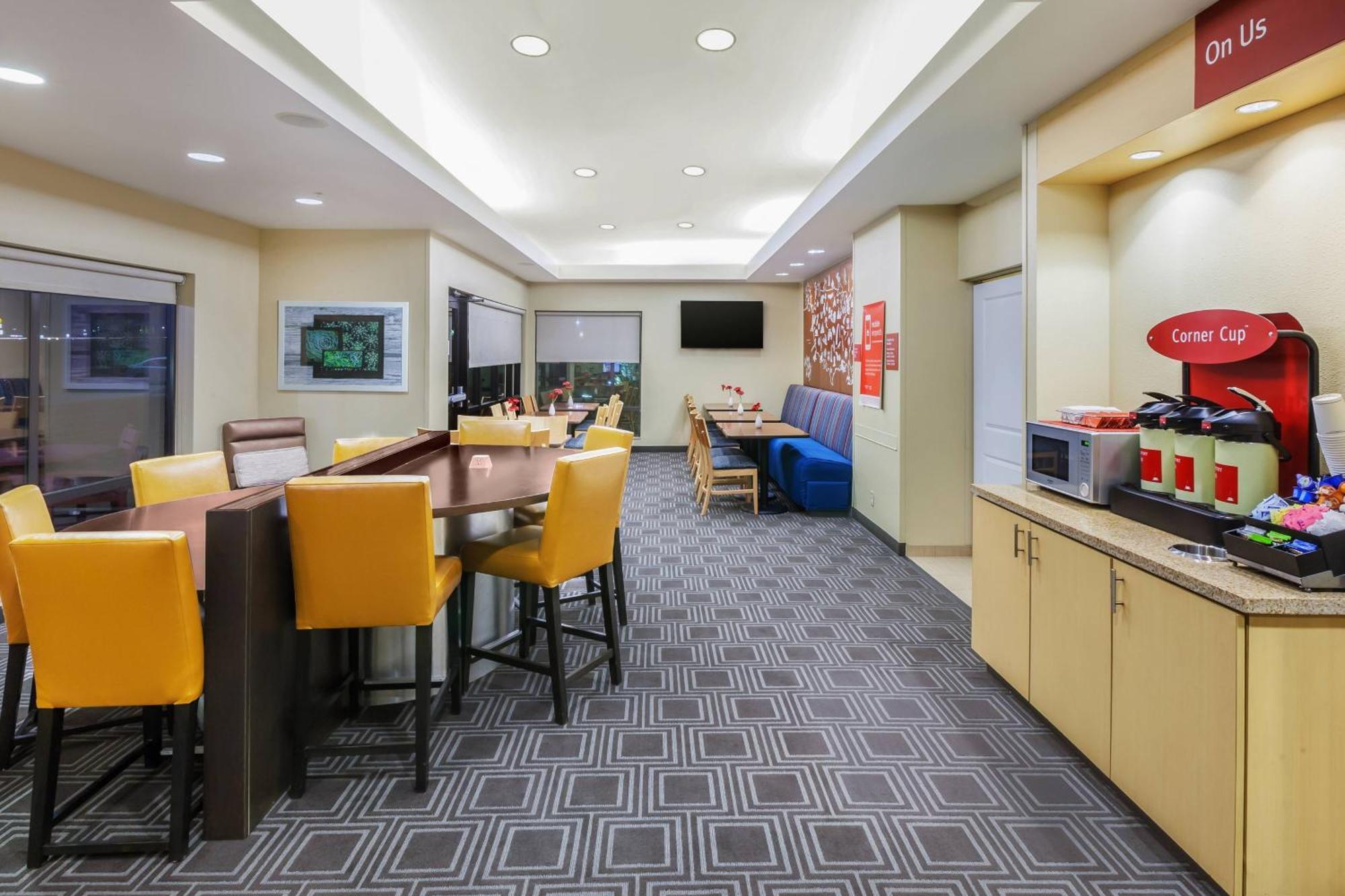 Towneplace Suites By Marriott Tulsa North/Owasso Bagian luar foto